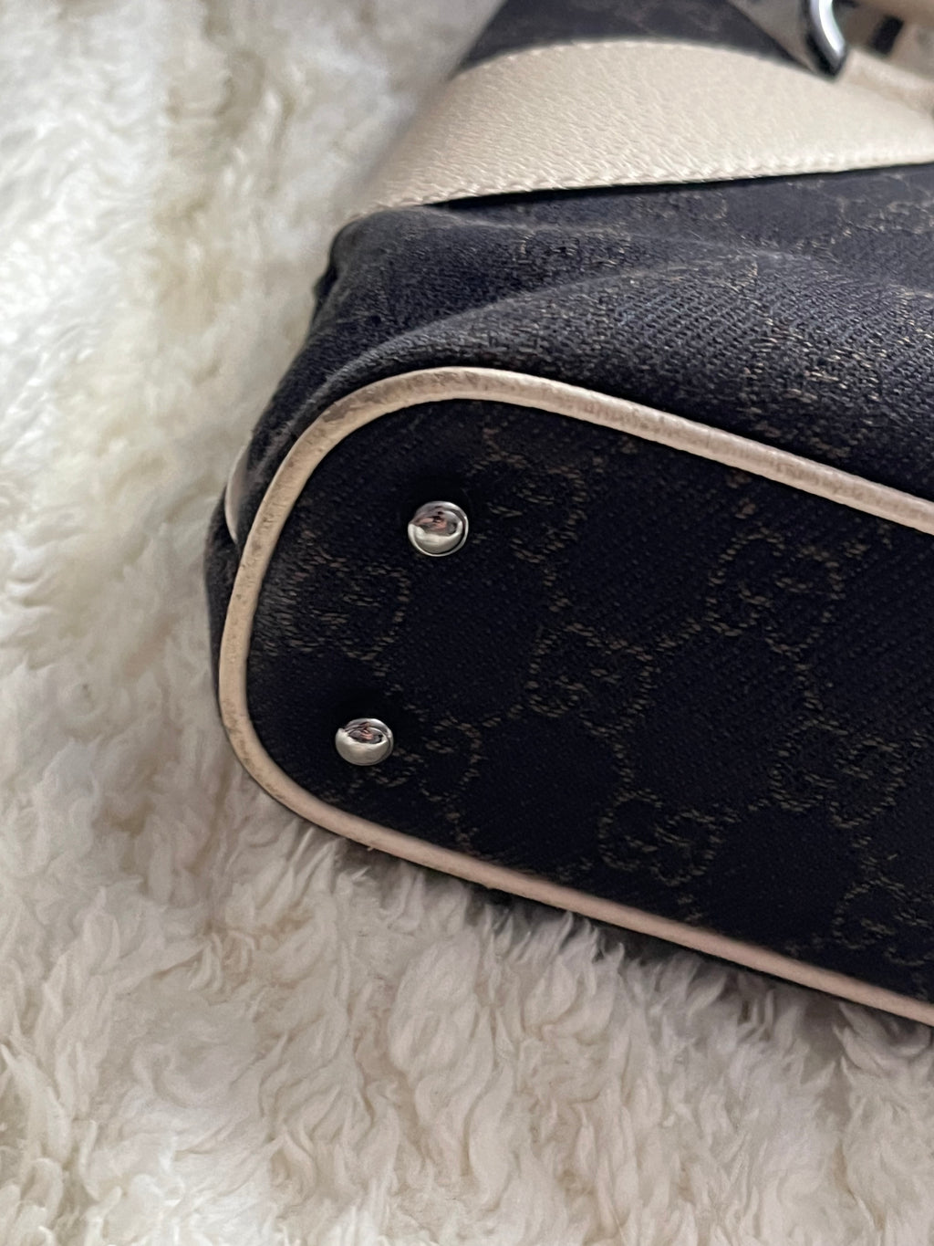 Sac Gucci en toile GG