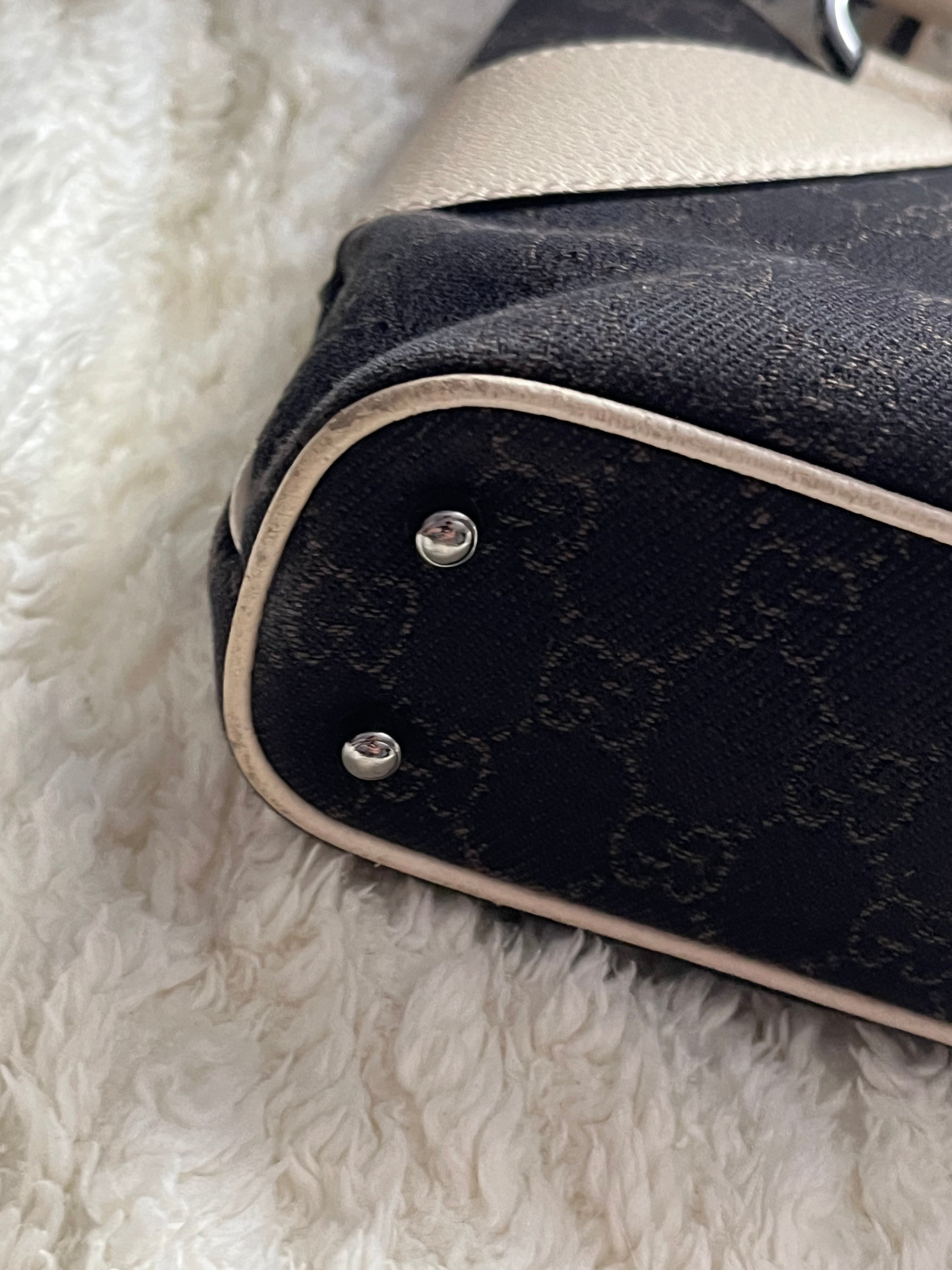 Sac Gucci en toile GG