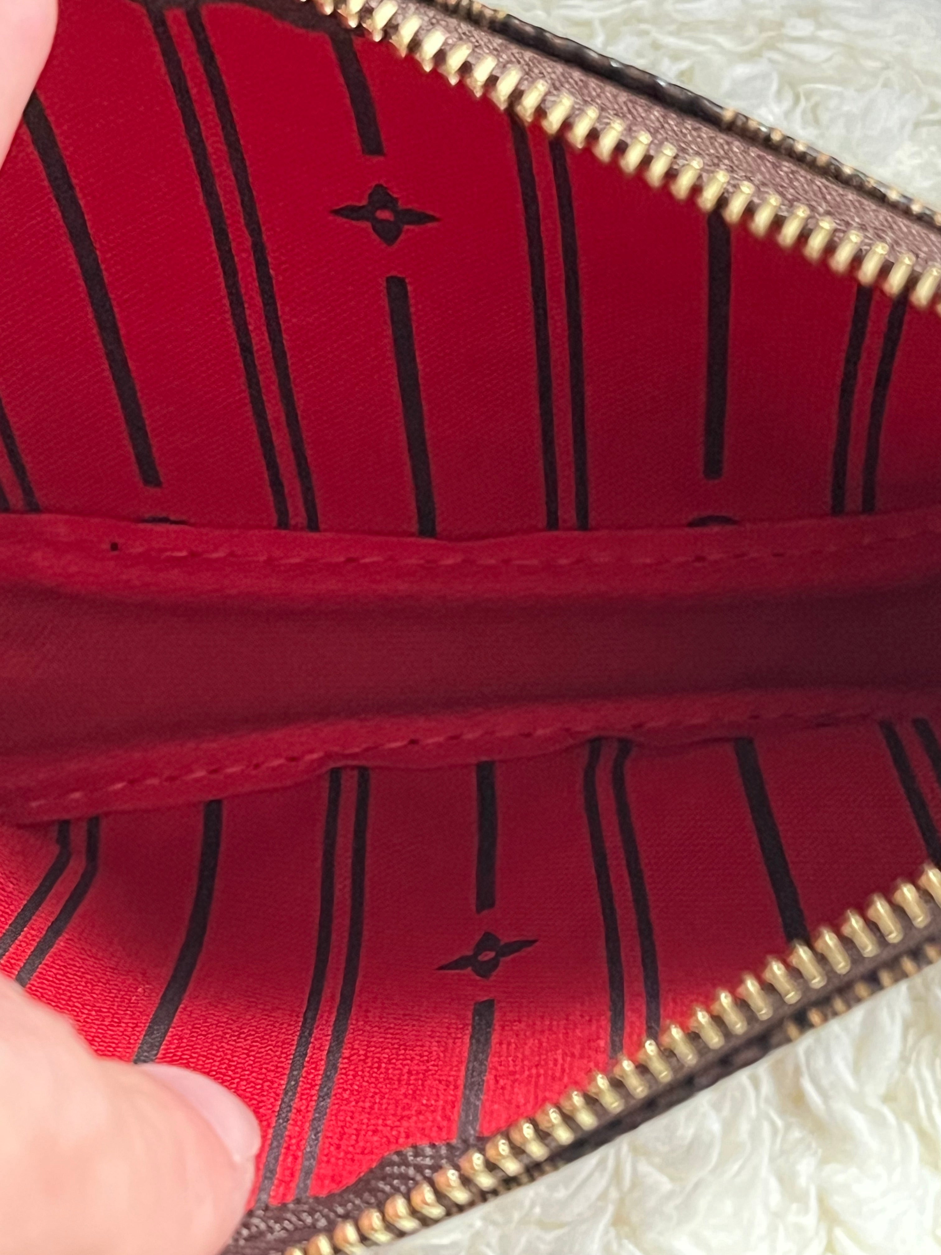 Mini Pochette accessoire Louis Vuitton édition limité