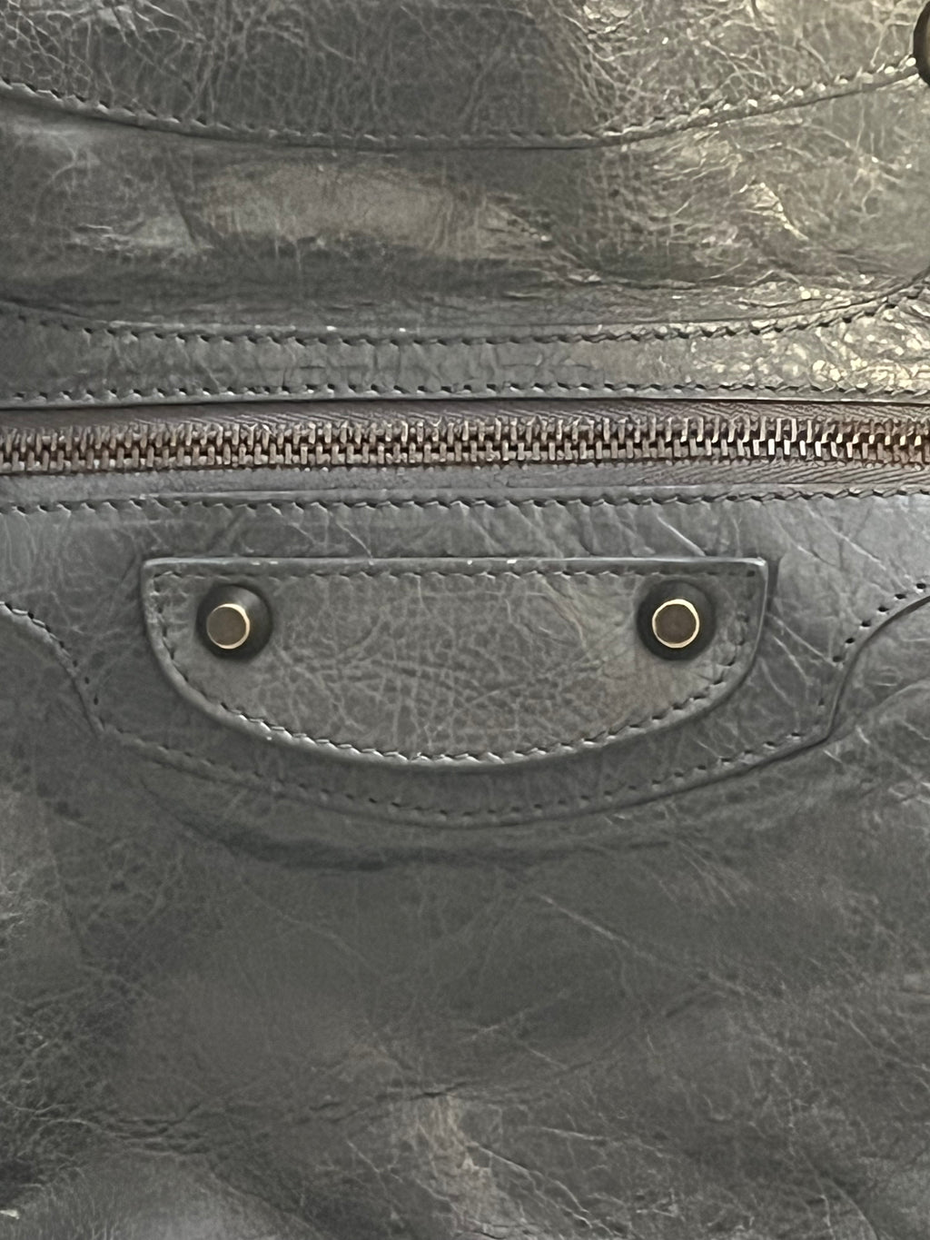 Sac balenciaga city en cuir gris