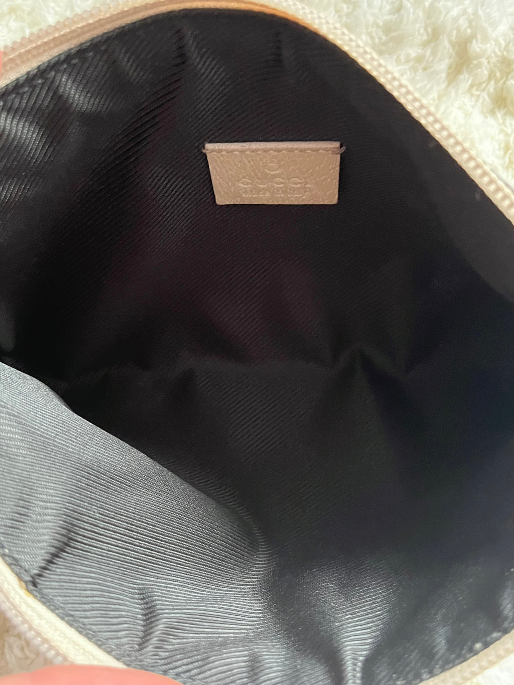 Sac/pochette Gucci en toile GG