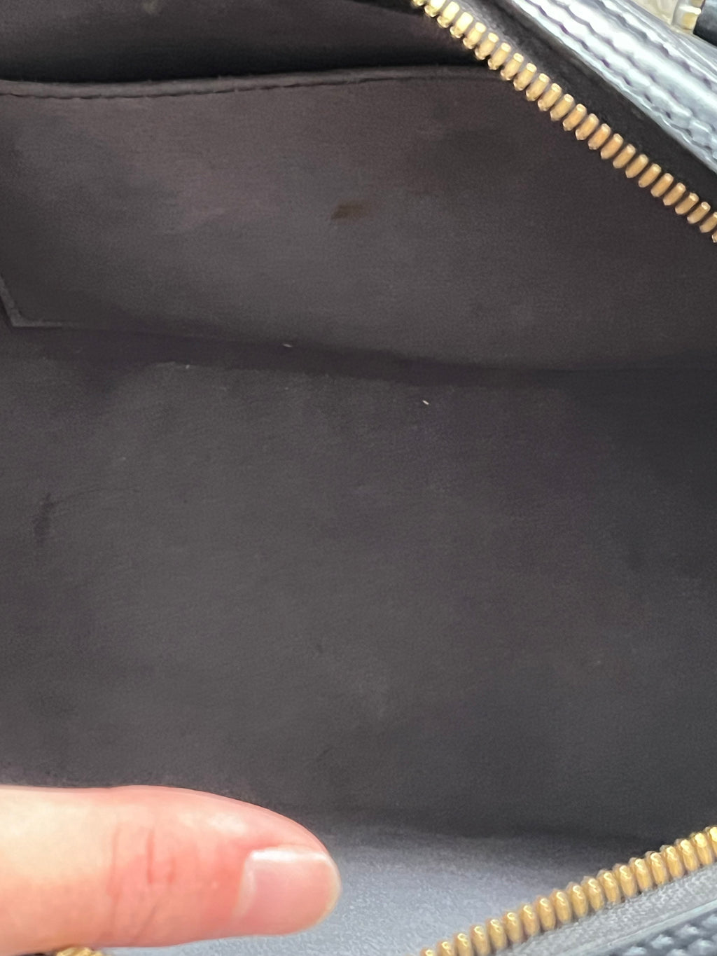 Sac Louis Vuitton jasmin en cuir épi Noir