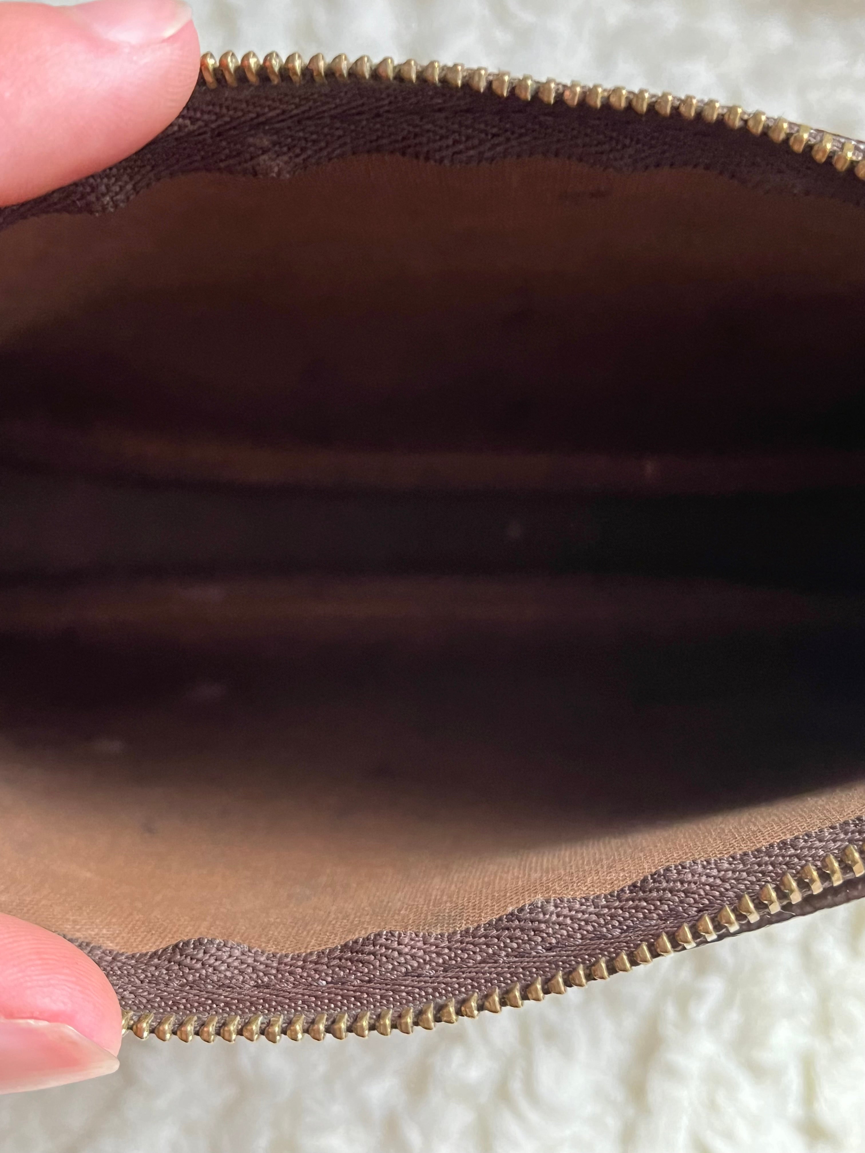 Louis Vuitton pochette accessoire