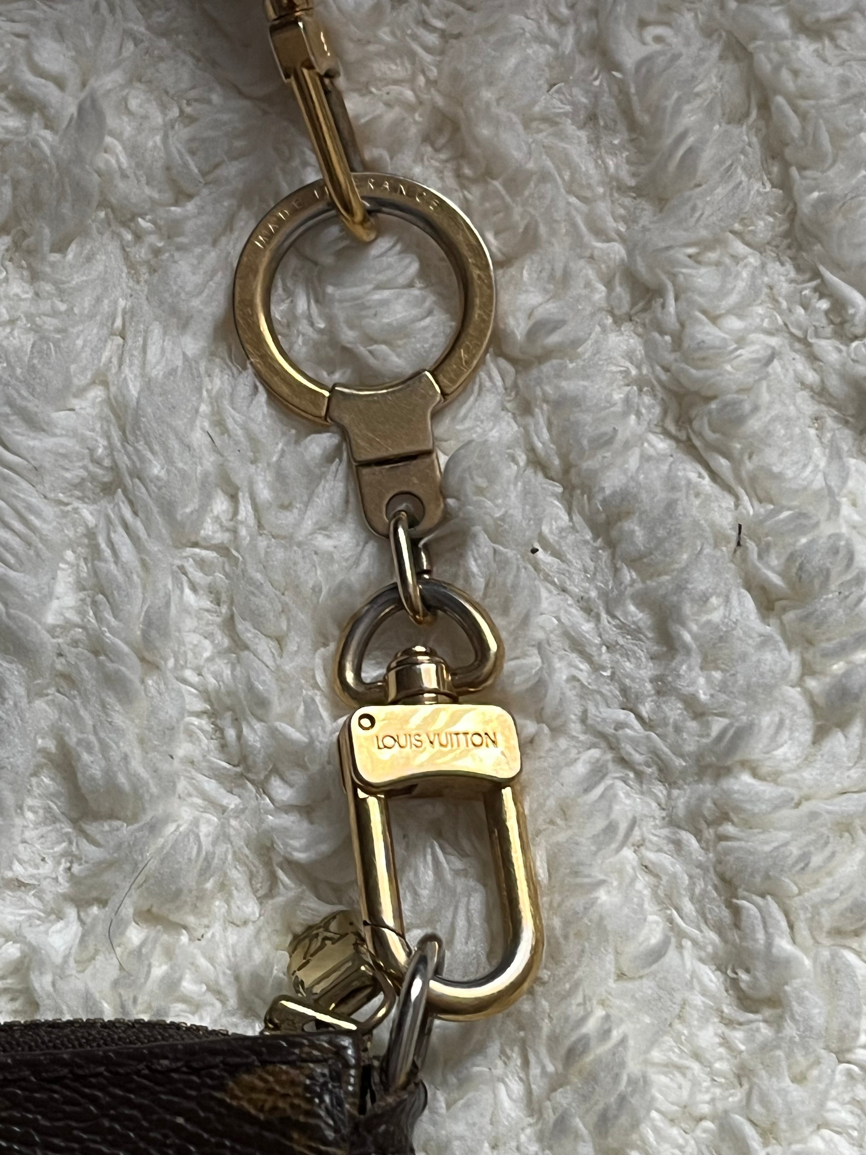 Louis Vuitton pochette accessoire