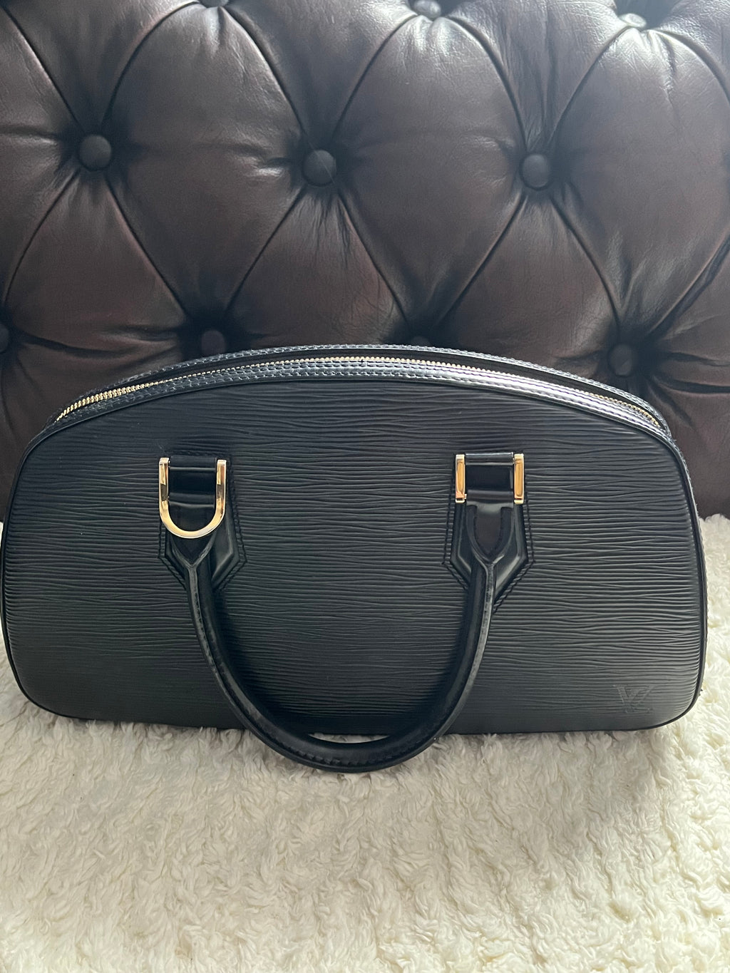 Sac Louis Vuitton jasmin en cuir épi Noir