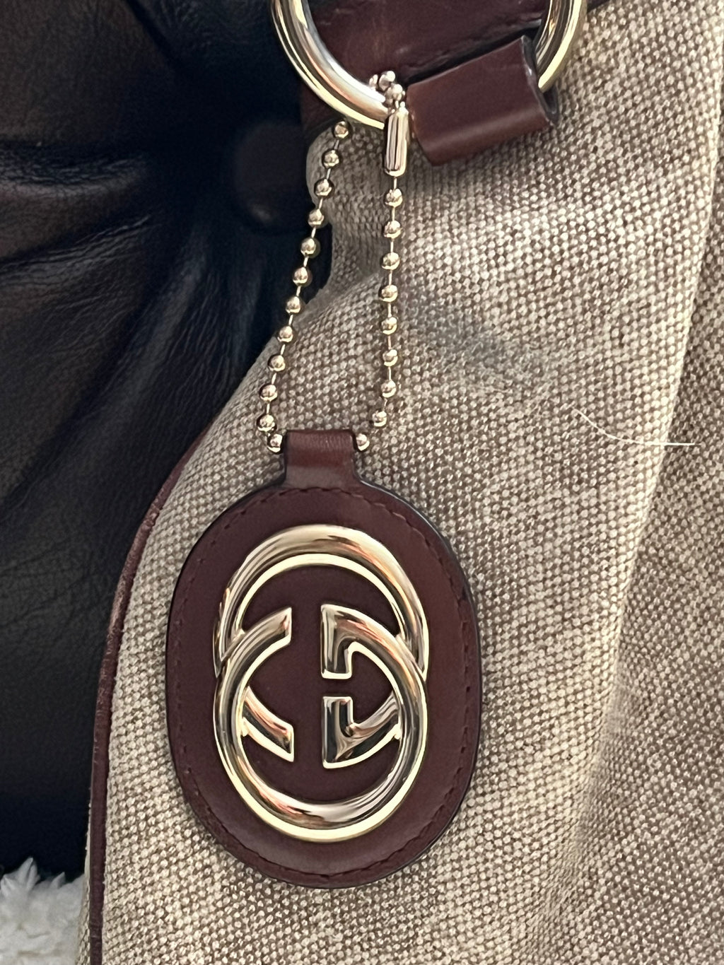 Sac Gucci en toile sukey